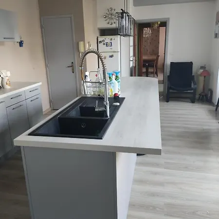 Nyaraló Bienvenue Au Detour De L'arzon, Craponne, 3 Ch, Jardin, Parking Craponne-sur-Arzon