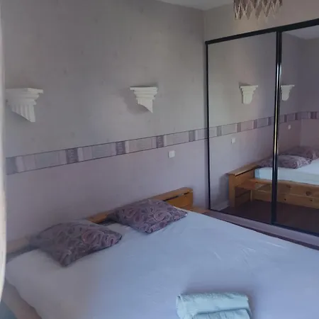 Bienvenue Au Detour De L'arzon, Craponne, 3 Ch, Jardin, Parking Nyaraló *