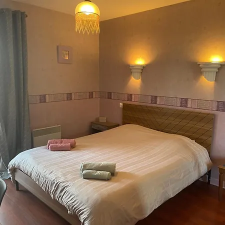 Bienvenue Au Detour De L'arzon, Craponne, 3 Ch, Jardin, Parking *