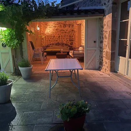 別荘 Bienvenue Au Detour De L'arzon, Craponne, 3 Ch, Jardin, Parking *